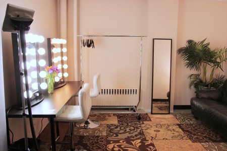 Studio 6A Makeup Room 2 - Big Apple Studios - S